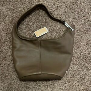 New with tags Michael Kors Sunny Medium Silver Metal Hobo